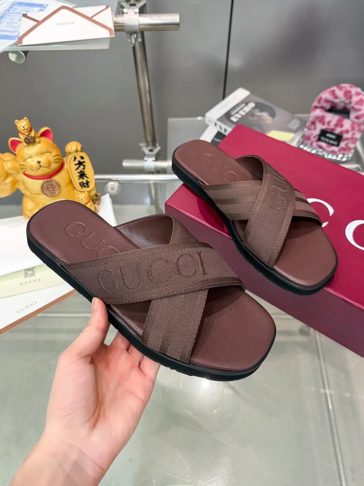 Gucci Logo 带 休闲凉鞋 11