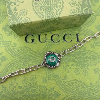 Gucci مالاخايت Interlocking G سوار سلسلة مضفرة بيزل