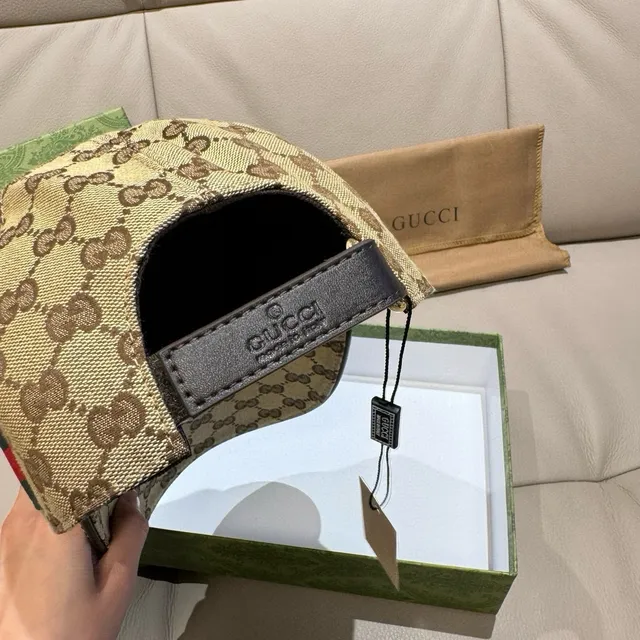 Gucci Ophidia 米色棕 GG 印花 帆布 Web 条纹 点缀 棒球帽 3