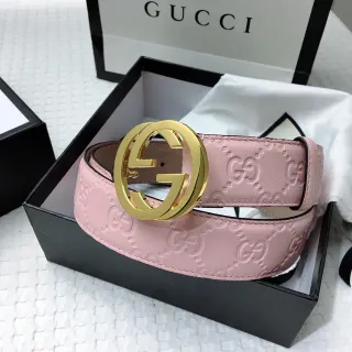 Gucci Ophidia 粉色压花 GG 皮革腰带