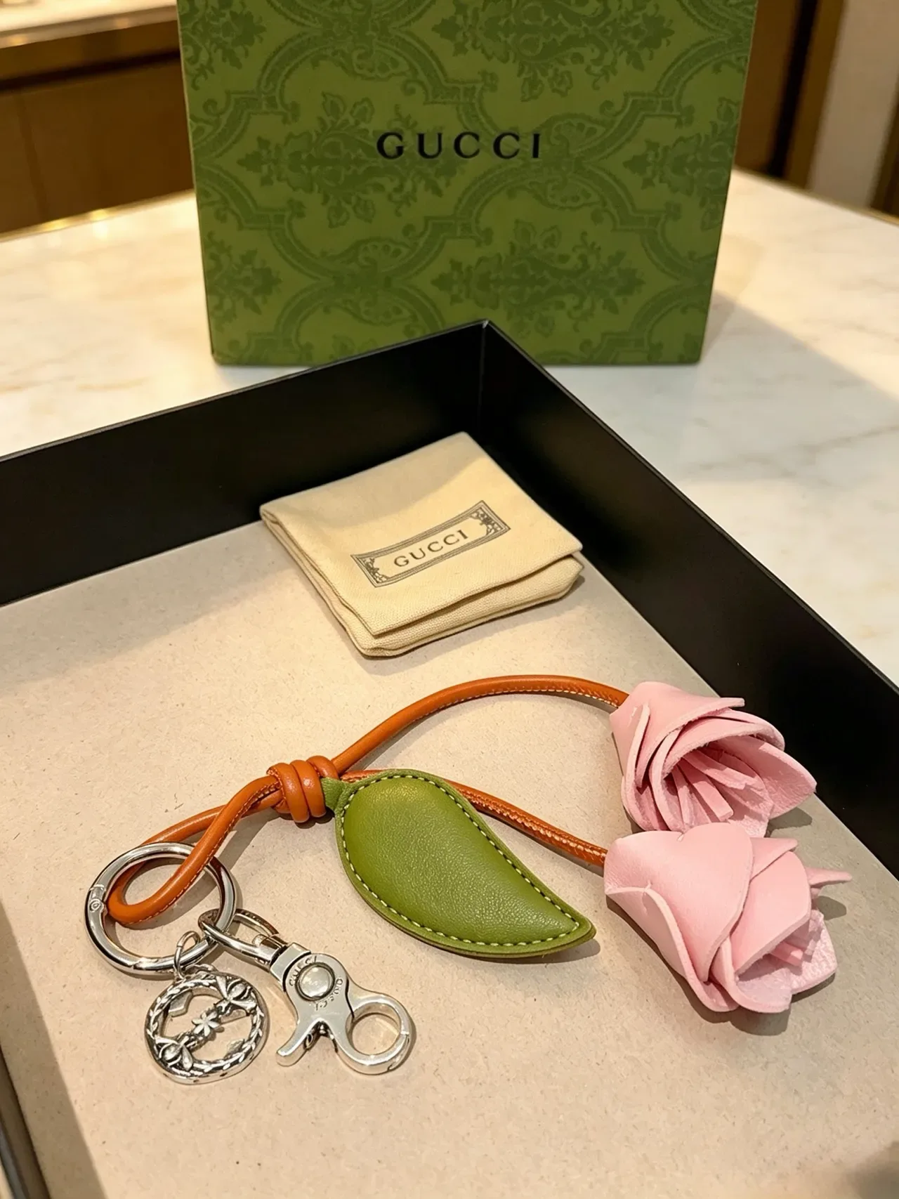 Gucci 粉绿皮革花卉图案双玫瑰斜挎包 6