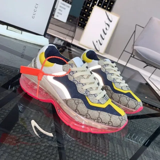 Gucci Rhyton sneakers lifestyle à semelle transparente en beige navy jaune 7