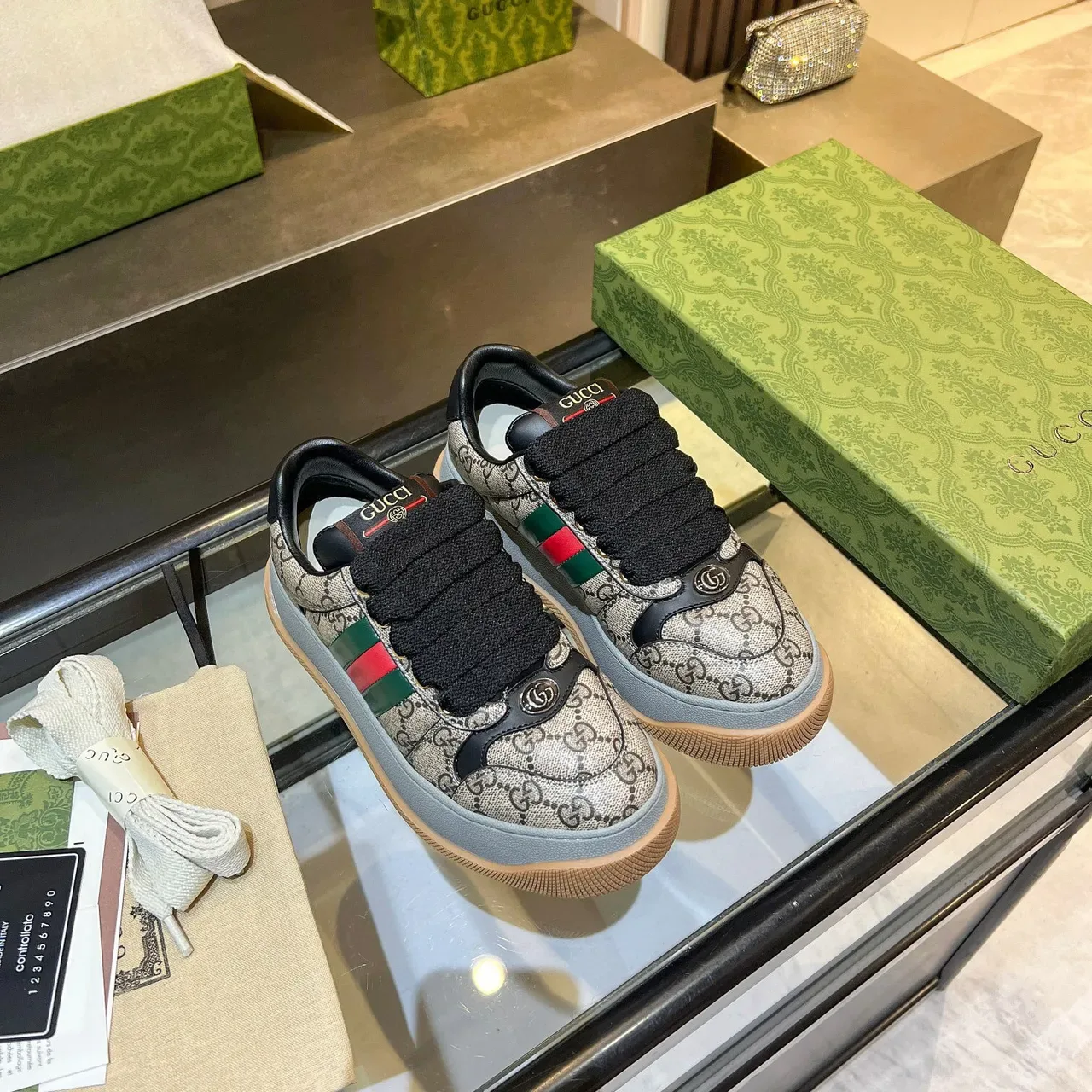 Gucci Screener Bege Monograma Canvas Verde Vermelho Web Plataforma Lifestyle Sneakers 4