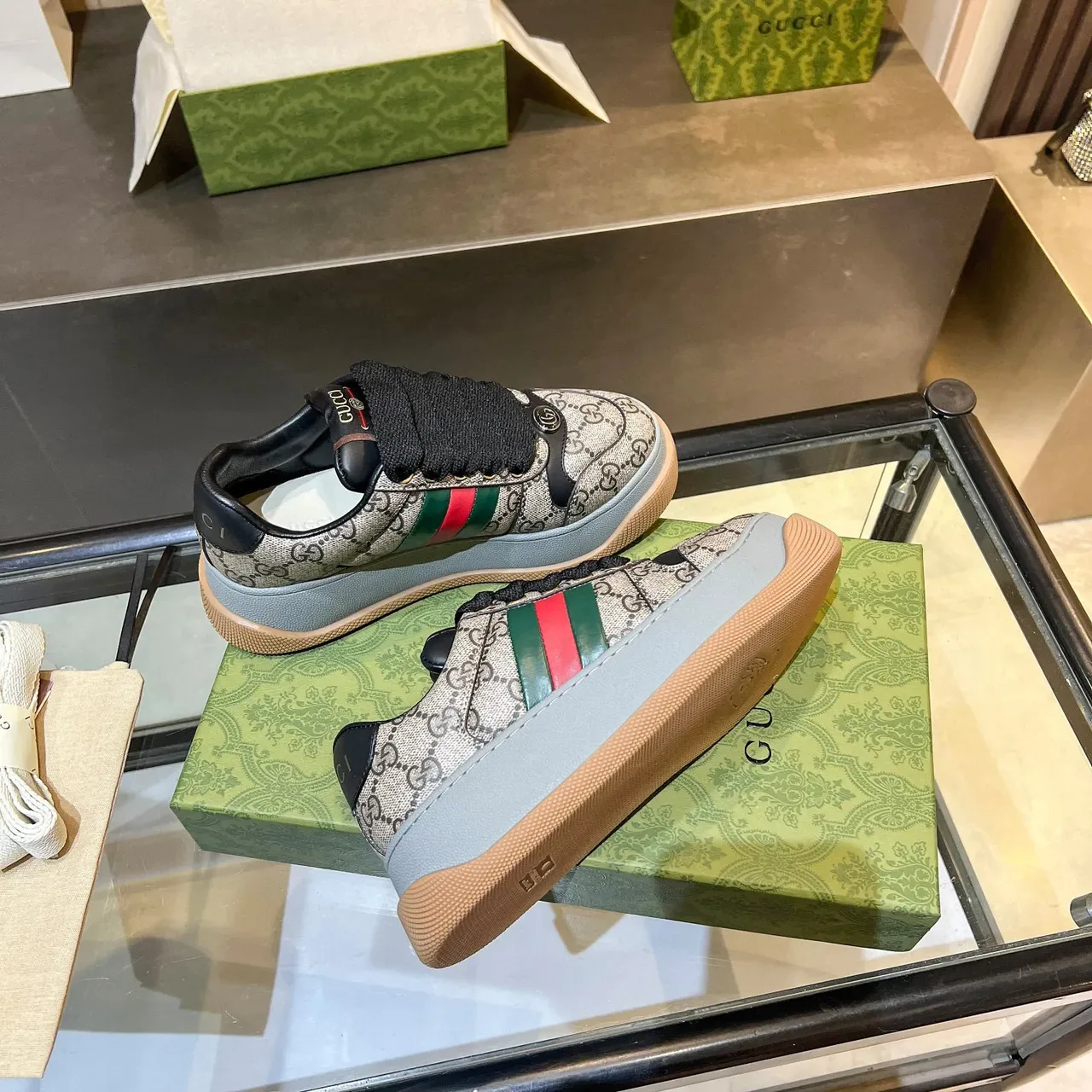 Gucci Screener Bege Monograma Canvas Verde Vermelho Web Plataforma Lifestyle Sneakers 6