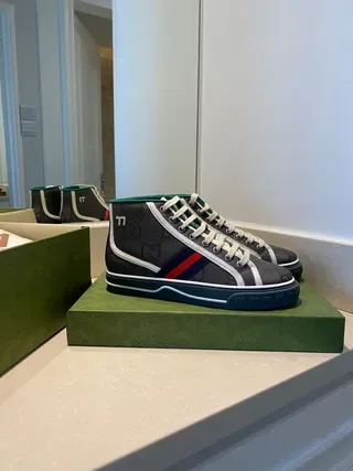 Gucci Screener Gris Charbon Web Stripe High-Top Style de Vie Sneakers 7