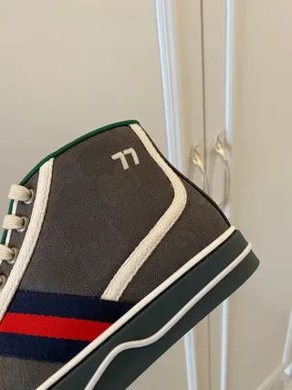 Gucci Screener Gris Charbon Web Stripe High-Top Style de Vie Sneakers 8