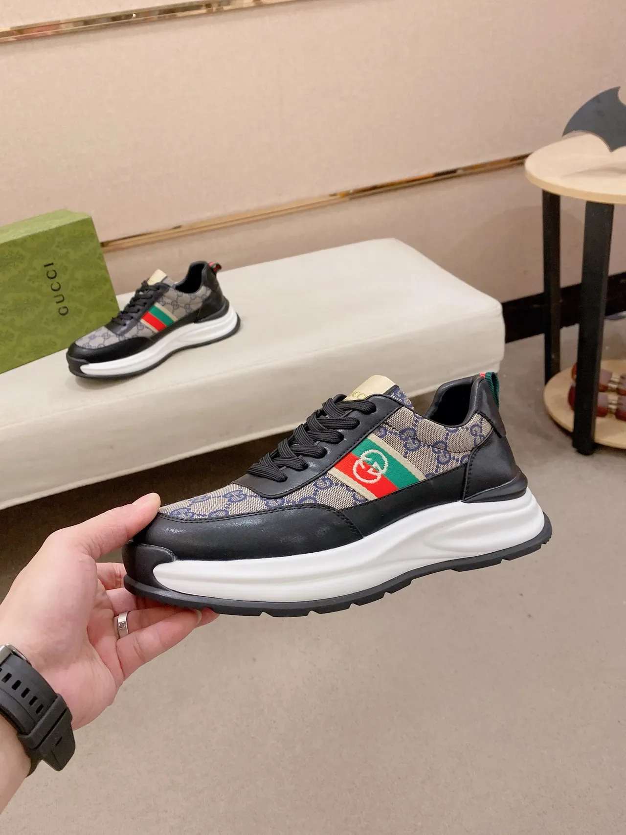 Gucci Screener GG Monogram Tela e couro Preto Vermelho Verde Web Lifestyle Sneakers 3