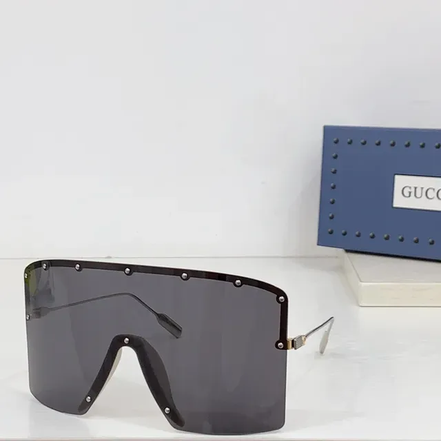 Gucci Screener Oversized Shield Monogram Iridescent Gradient Sunglasses 9
