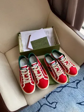Gucci Screener Sneakers Lifestyle avec tige en toile rouge et verte rayures navy doubles 4