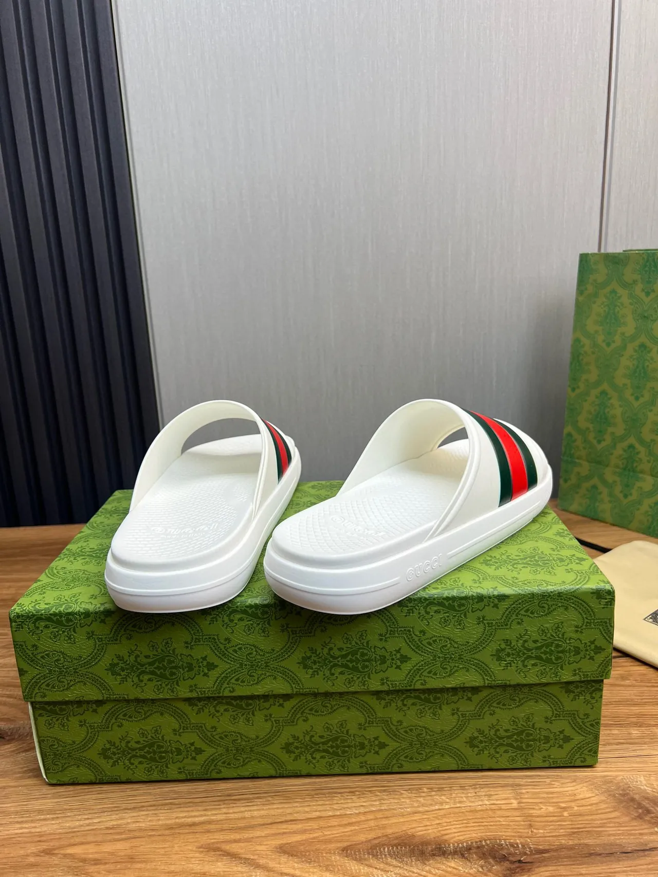 Gucci Screener White Green Red Web Stripe Slippers 5