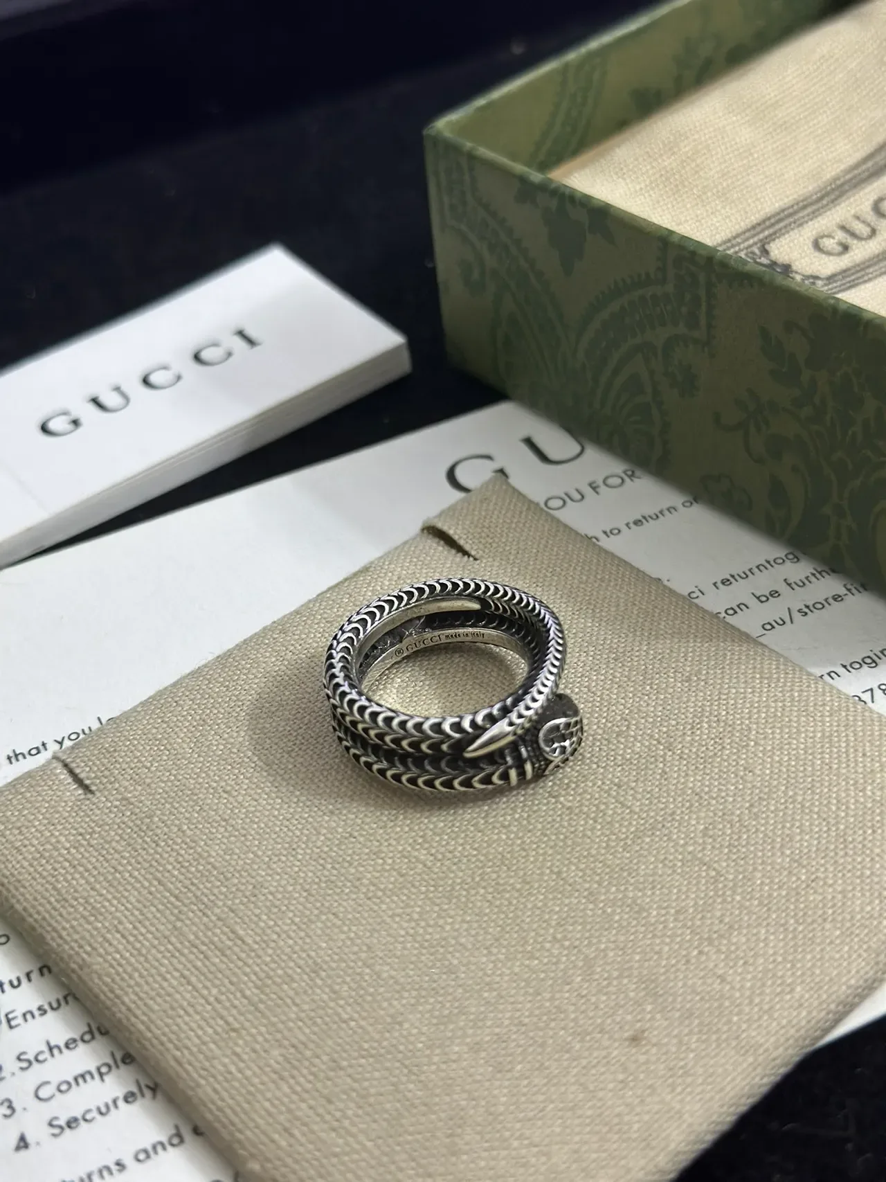 Gucci Serpent Silver Beige Coiled Textured Scale Pattern Ring 5