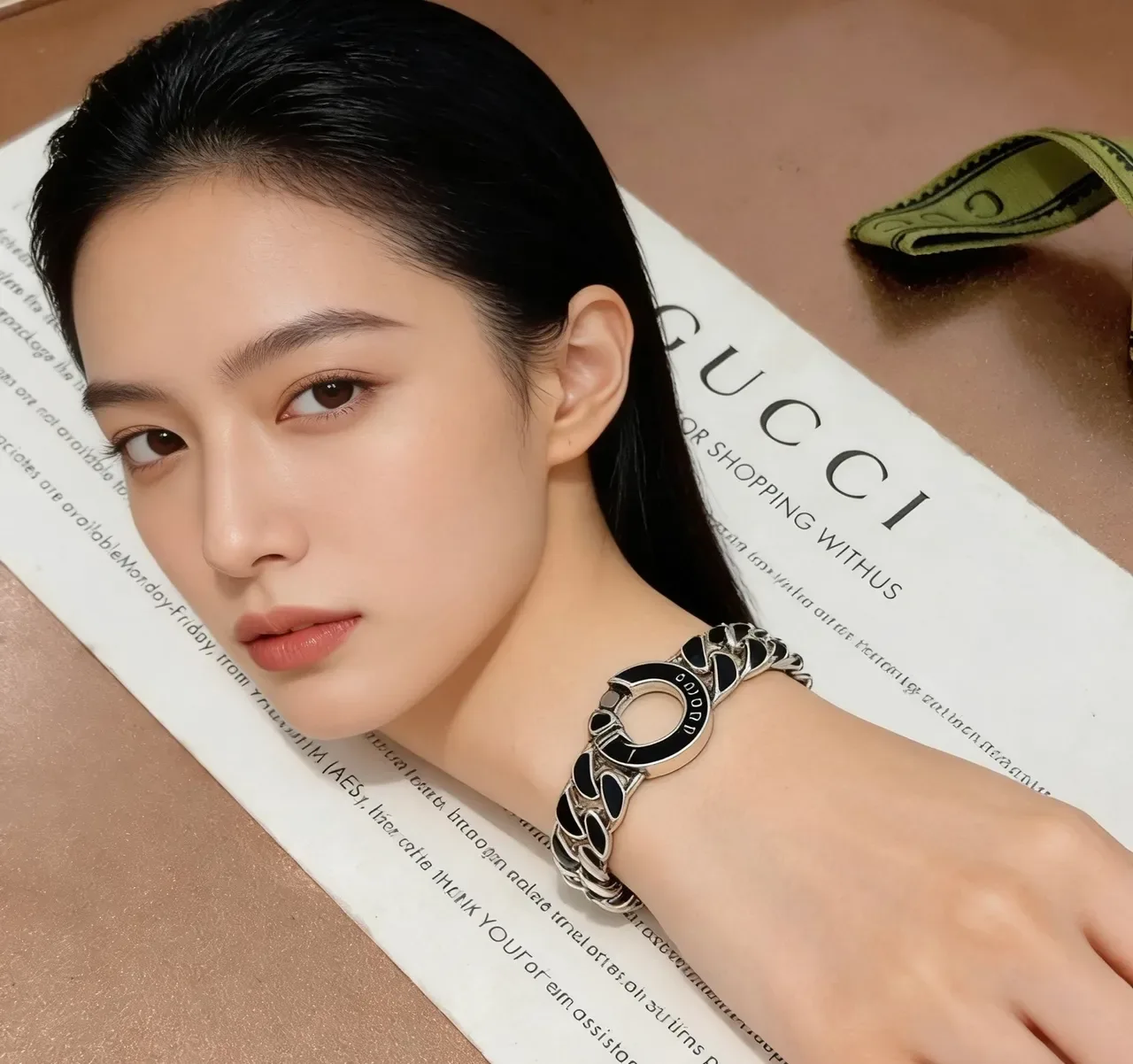 Gucci سوار فضي أسود سلسلة كيرب لينك نقشات إيمل 4
