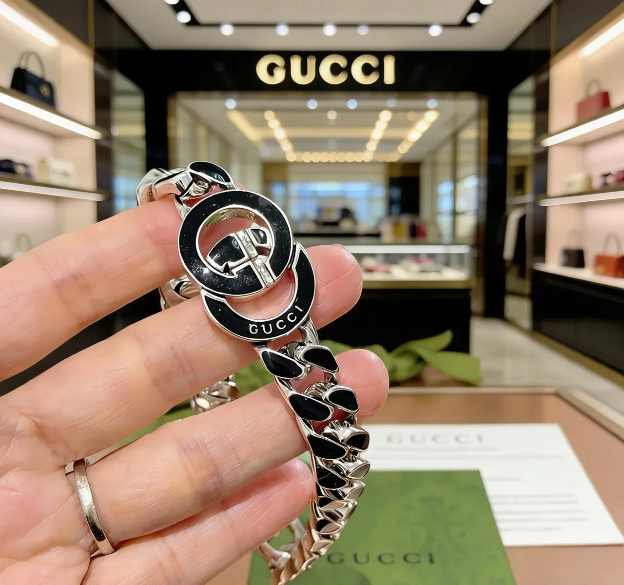 Gucci سوار فضي أسود سلسلة كيرب لينك نقشات إيمل 6