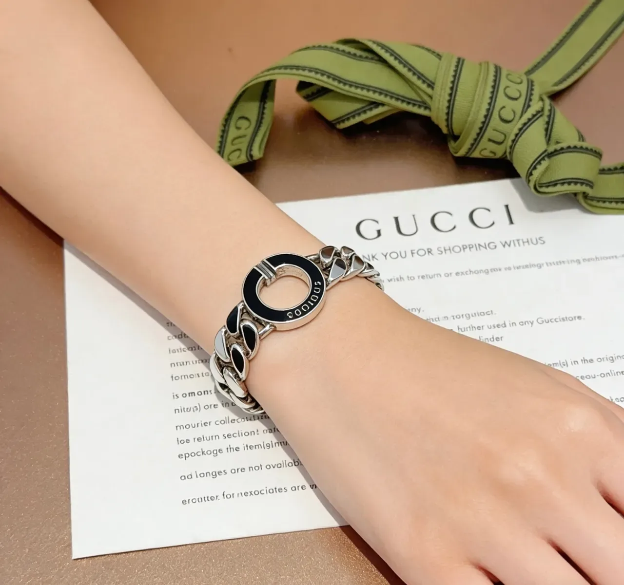 Gucci سوار فضي أسود سلسلة كيرب لينك نقشات إيمل 7