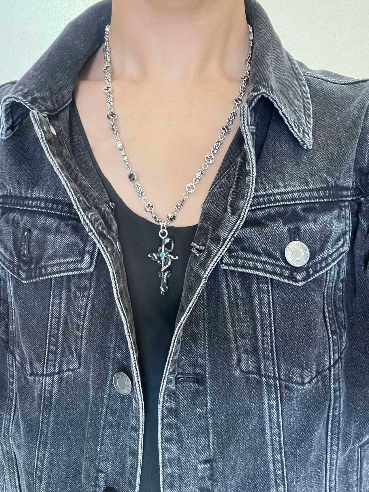 Gucci Silver Black Oxidized Metal Enamel Interlocking G Links Necklace 8