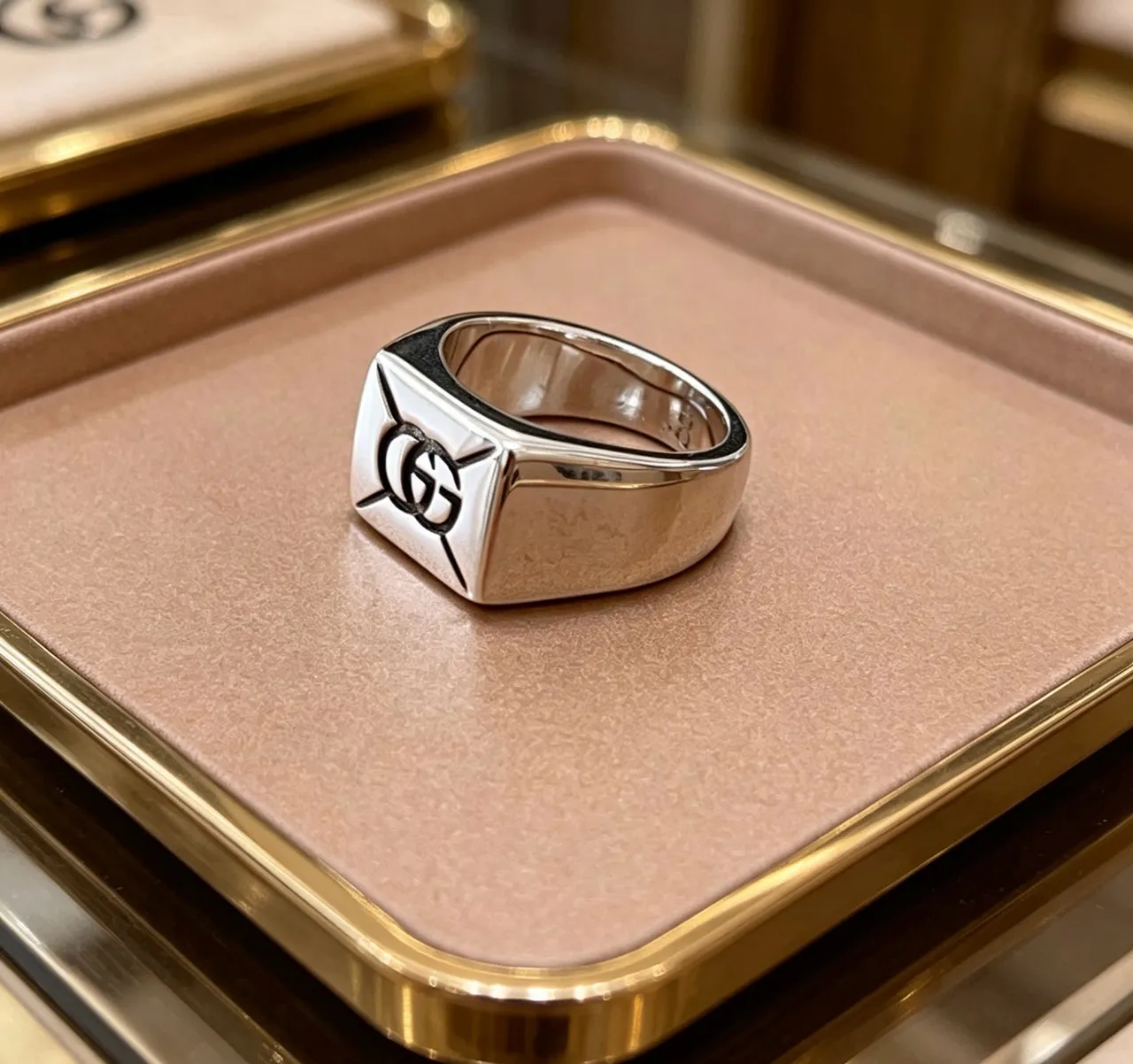 Gucci Anillo Signet Negro Plata Cuadrado Pulido 6