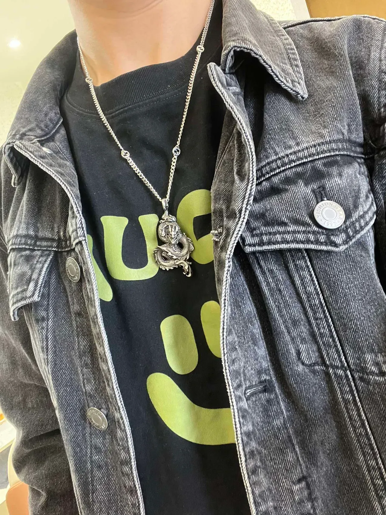 Gucci Silver Sculpted Dragon Pendant Curb Chain Necklace 5