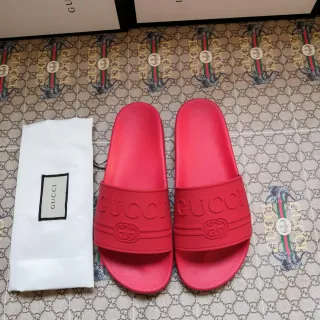 Gucci Slide 红色模制橡胶拖鞋
