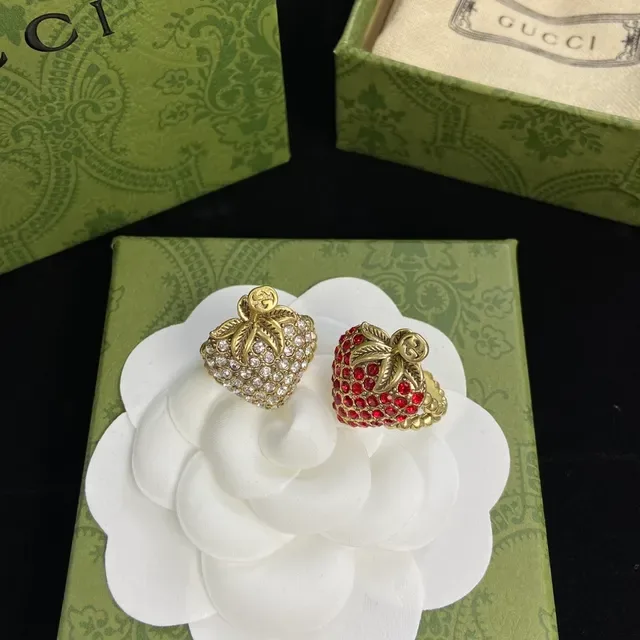 Gucci Bagues Fraise Cristal Encrustées Ton Or 8