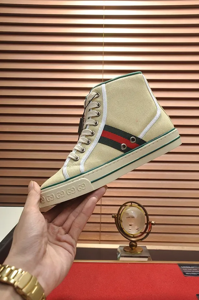 Sneaker lifestyle Gucci Tennis 1977 beige canvas de caña alta 5