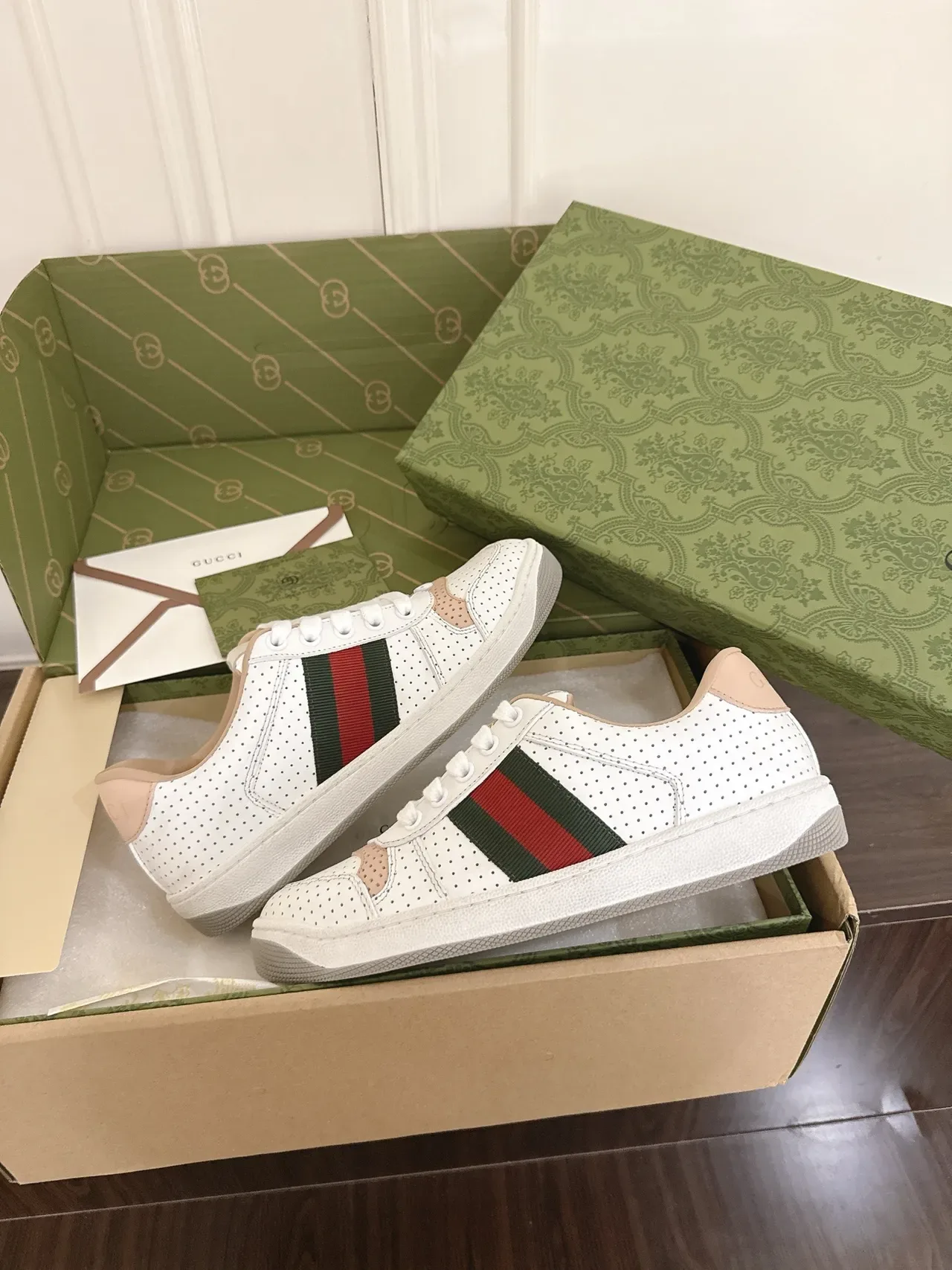 Gucci Tennis 1977 White Beige Green Red Lifestyle Sneakers 2