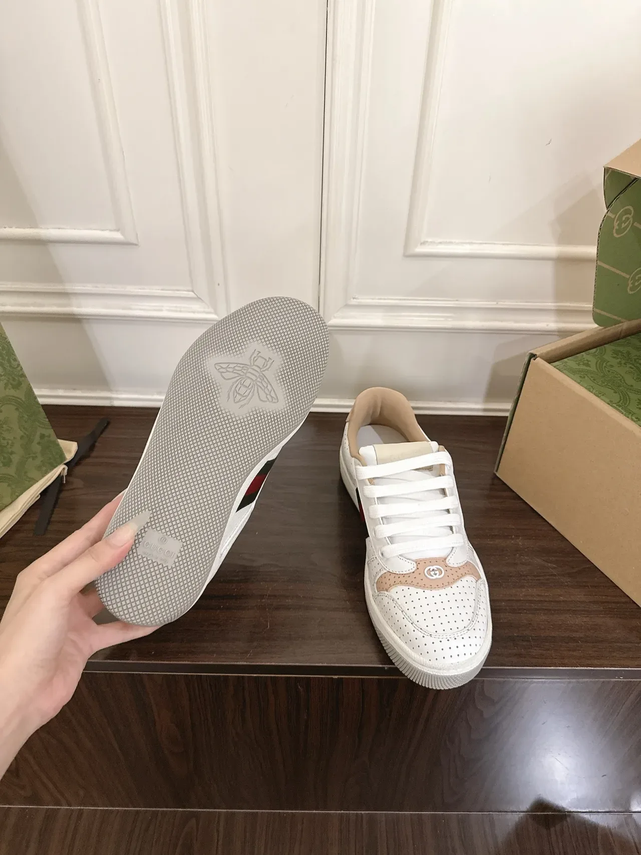 Gucci Tennis 1977 White Beige Green Red Lifestyle Sneakers 3