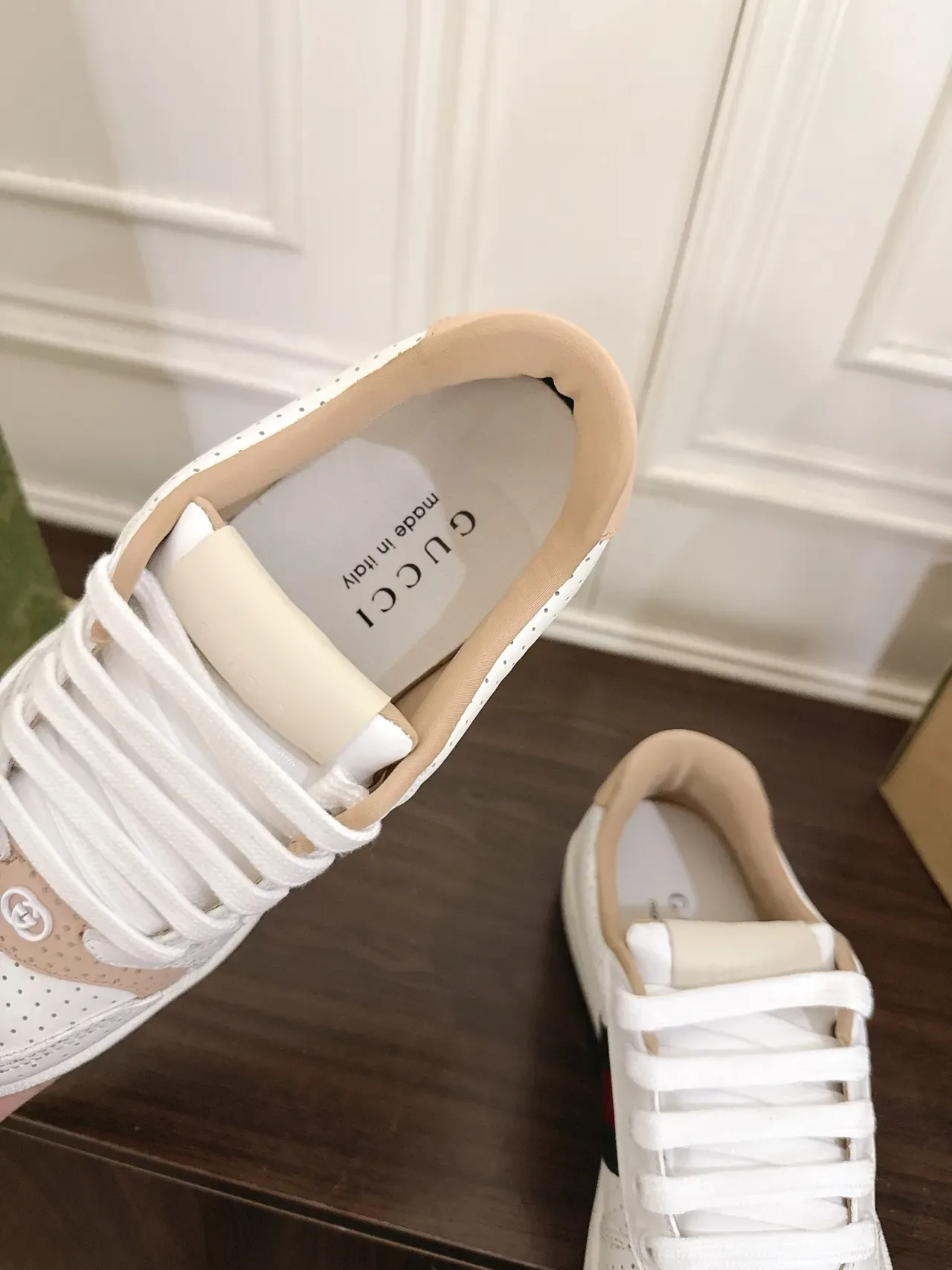 Gucci Tennis 1977 White Beige Green Red Lifestyle Sneakers 5