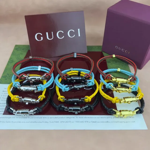 Gucci Web Bracelet Rouge et Vert en Cuir Tressé 9