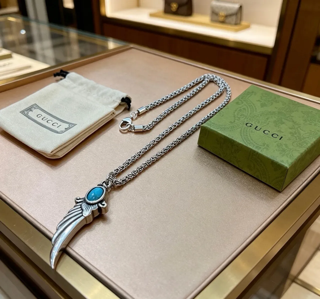 Gucci Winged Dagger Collier Pendentif Turquoise 4