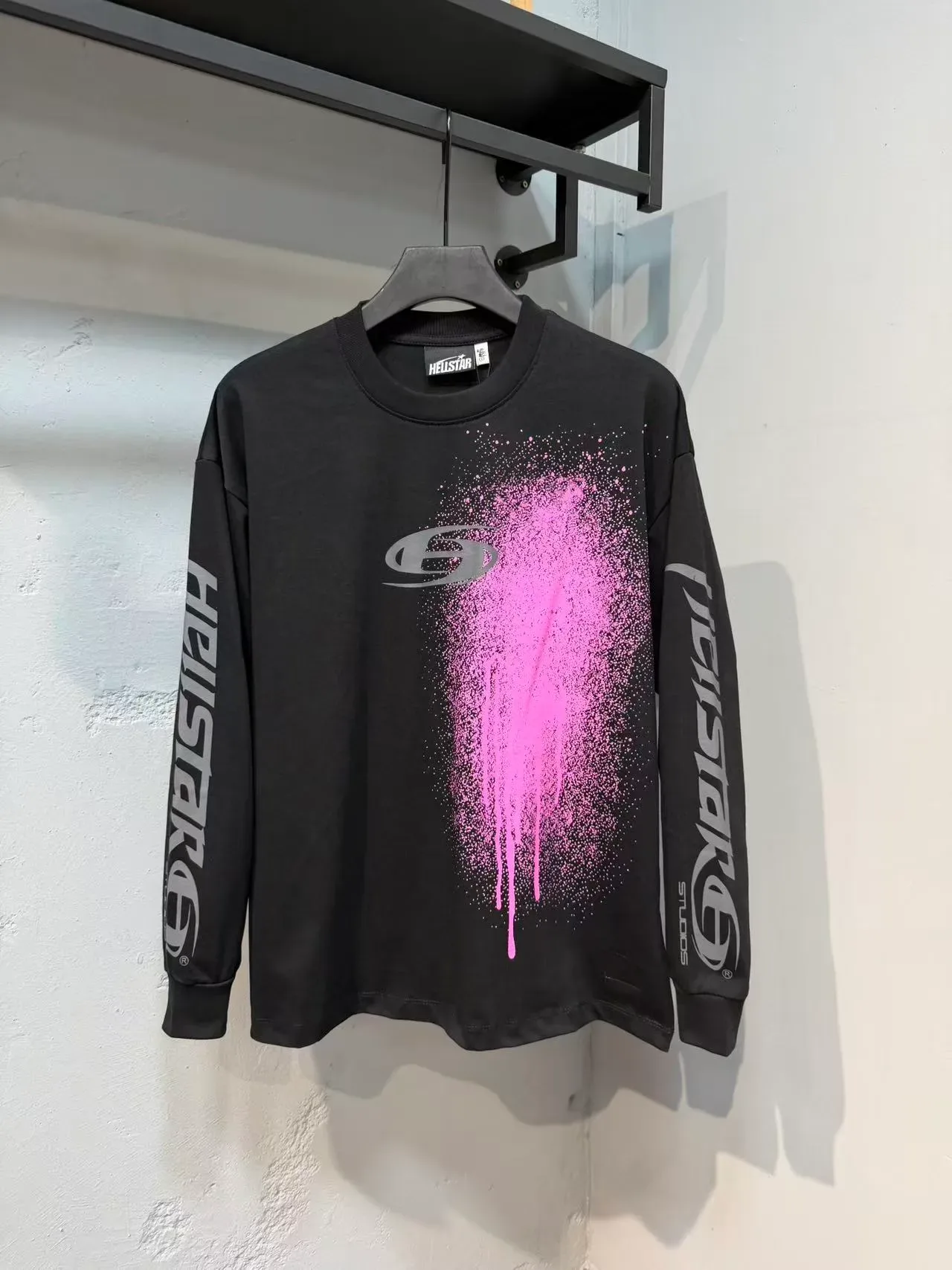 Camiseta de manga longa Hellstar com gráfico spray 13