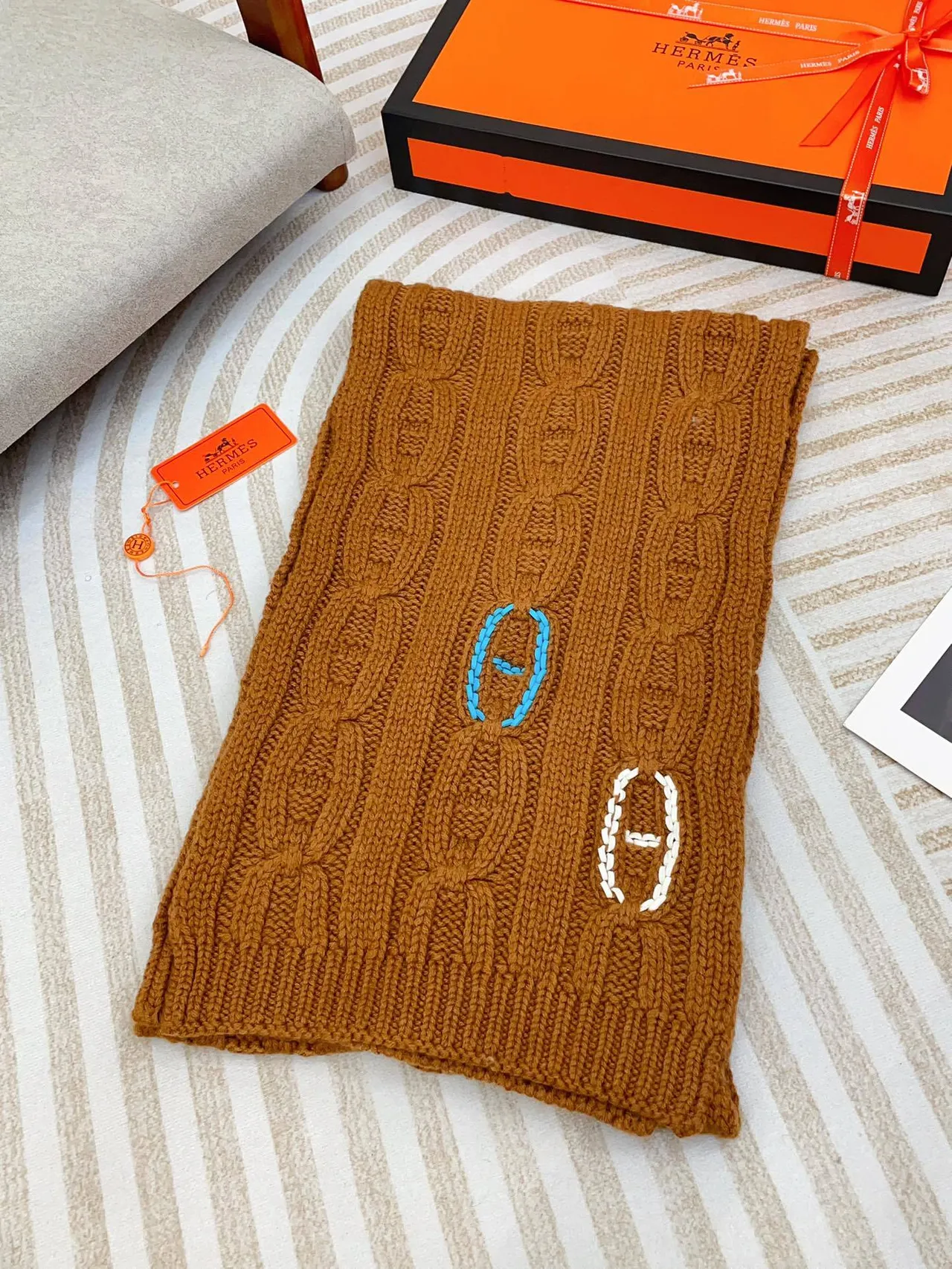 Hermès Écharpe Tricotée à Cable Marron Bleu Motif Chaîne-Link Cachemire 5