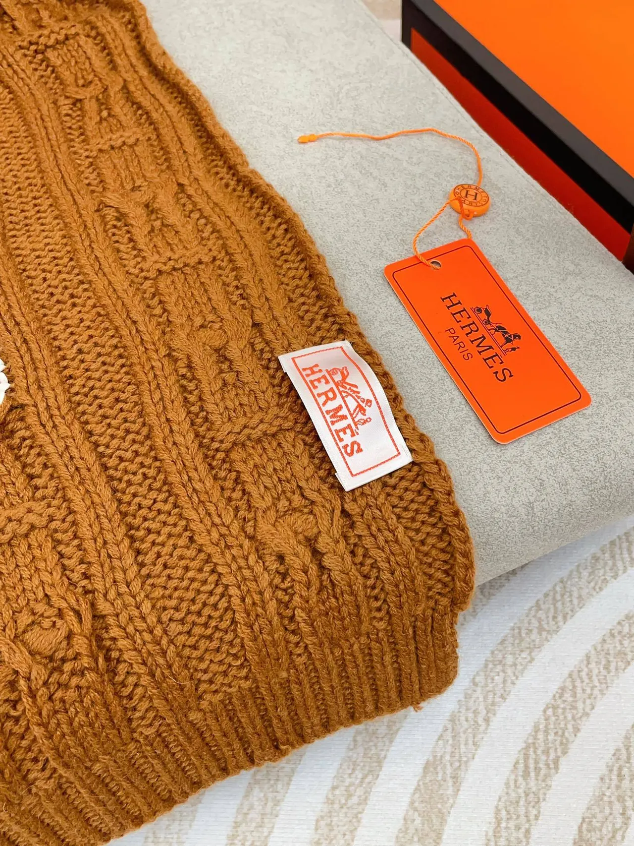 Hermès Écharpe Tricotée à Cable Marron Bleu Motif Chaîne-Link Cachemire 9