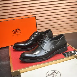 Hermès ক্যাপ টু পলিশড কালো চামড়া অক্সফোর্ড জুতো