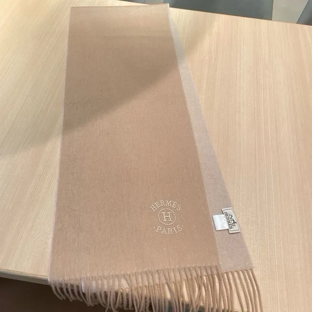 Hermès Logo Bordado Bege Cachemira Cachecol 6