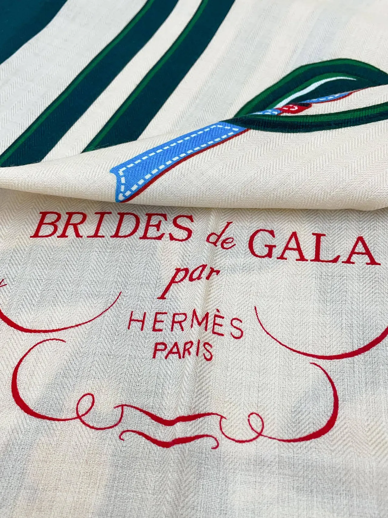 Hermès أخضر بيج نسيج Herringbone متعدد الألوان مطبوع نقشة خريطة وشاح 9