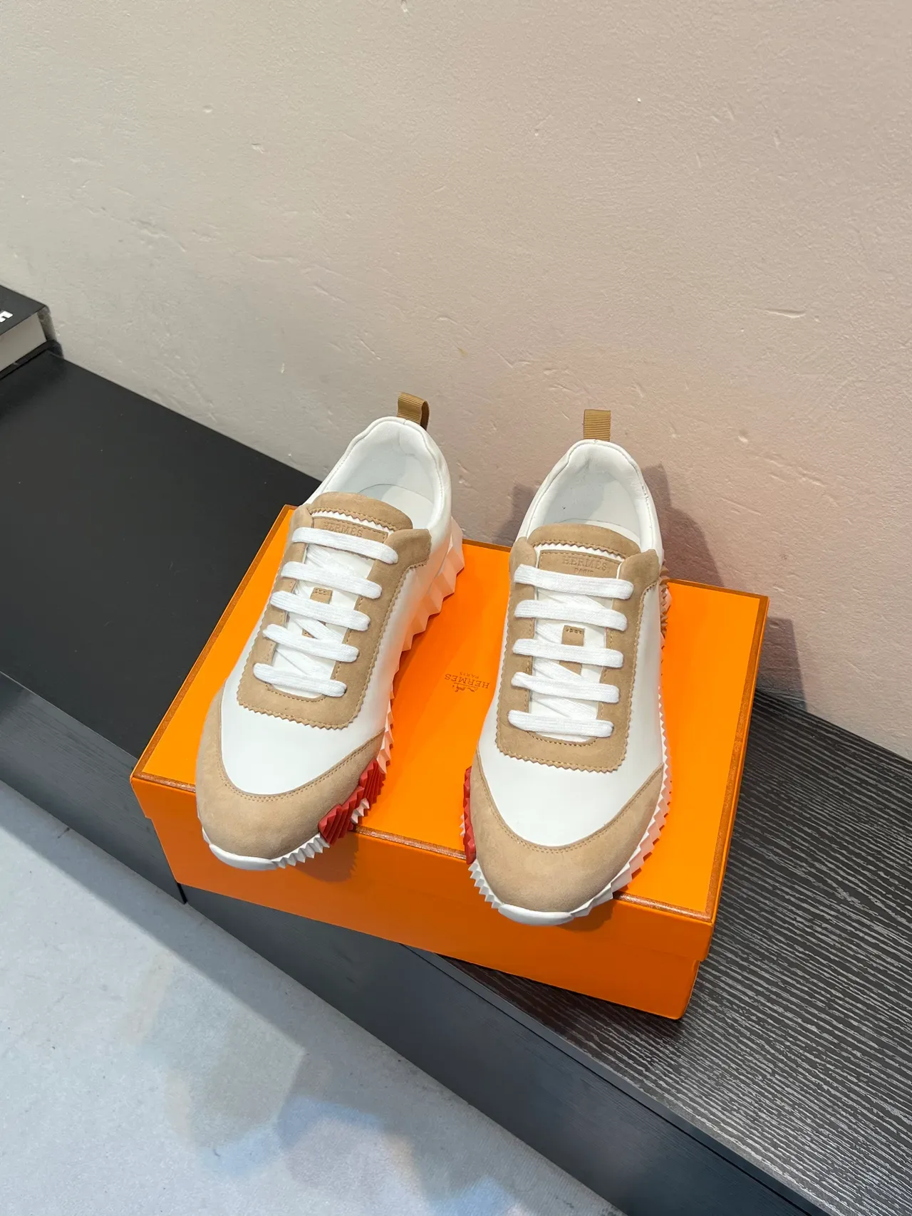 Hermès H-Ride sneakers lifestyle blanc et beige 2