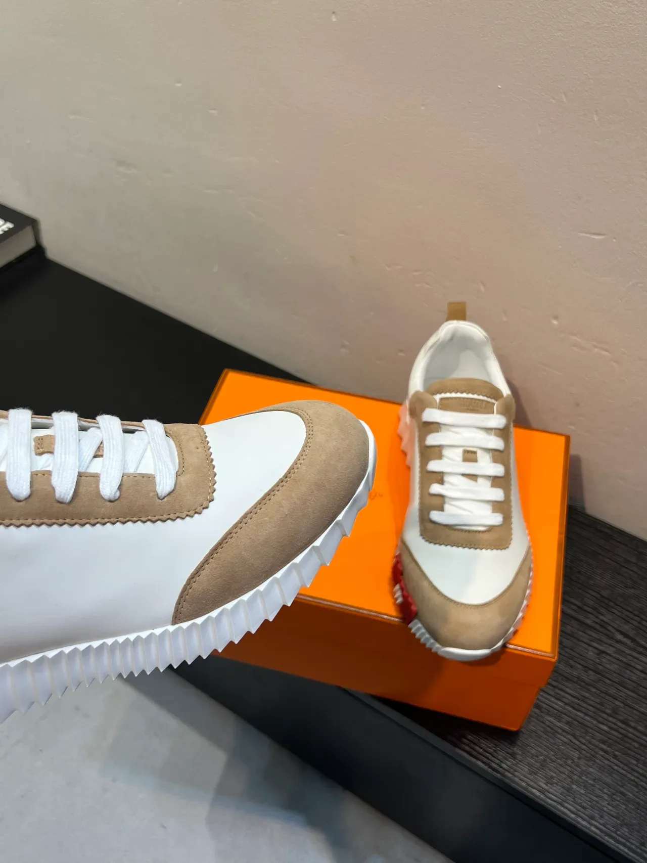 Hermès H-Ride sneakers lifestyle blanc et beige 8