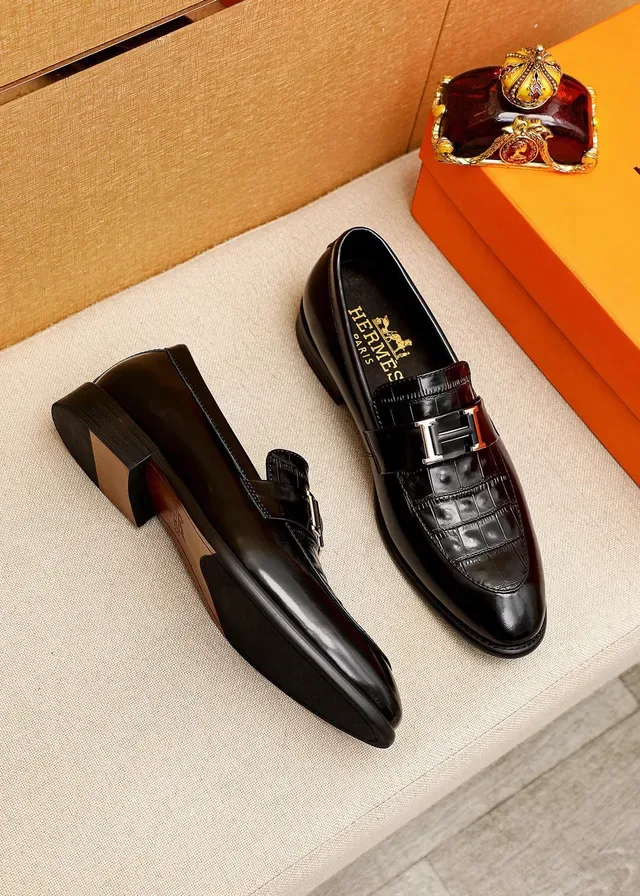 Hermès Oran Loafer أسود جلد تمساح مطبوع هبوكल 3