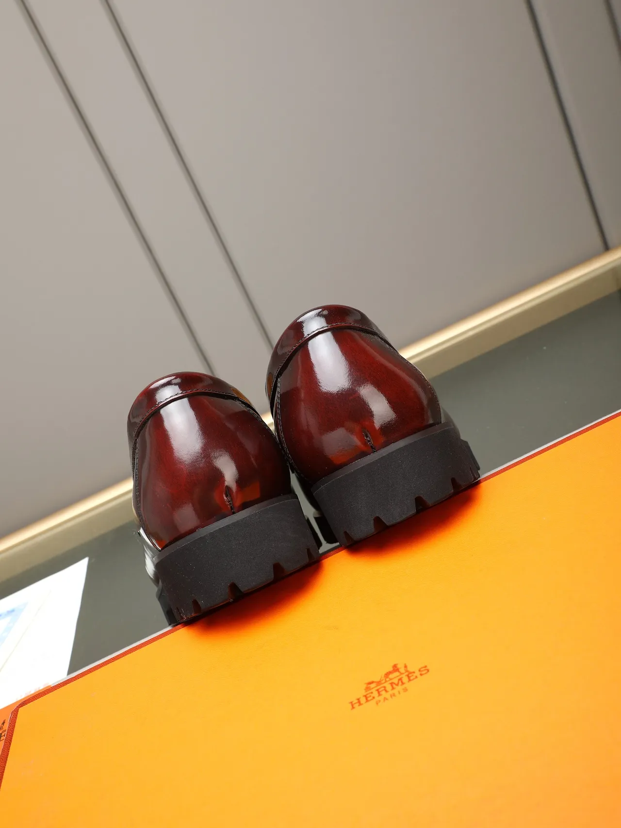 Hermès Oran Loafer Burgundy Patent Leather Slip-On Loafer 3