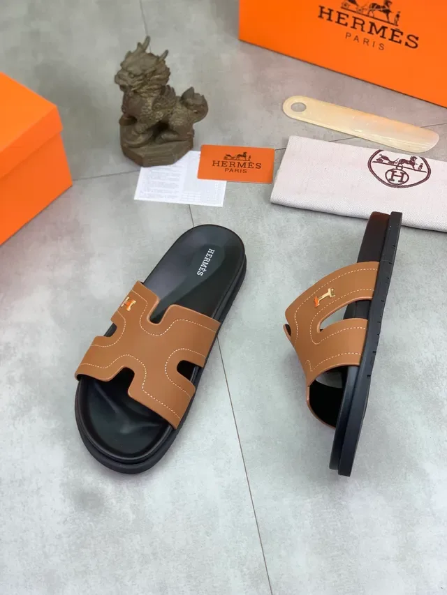 Hermès Oran Slide Sandales Cuir Verni Noir 9