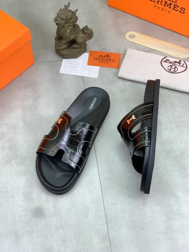 Hermès Oran Slide Sandales Cuir Verni Noir 12