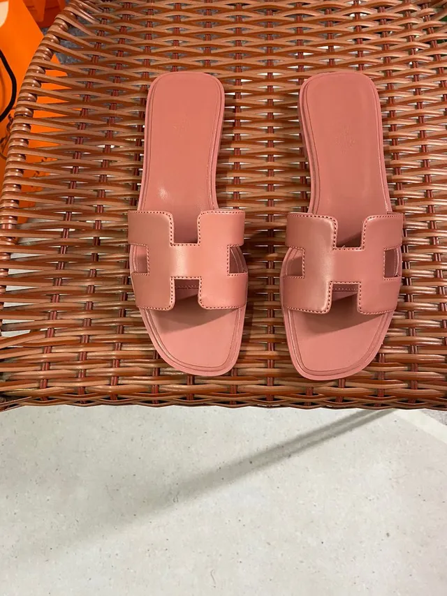 Hermès Oran Slide Dusty Pink Leather Slippers 3