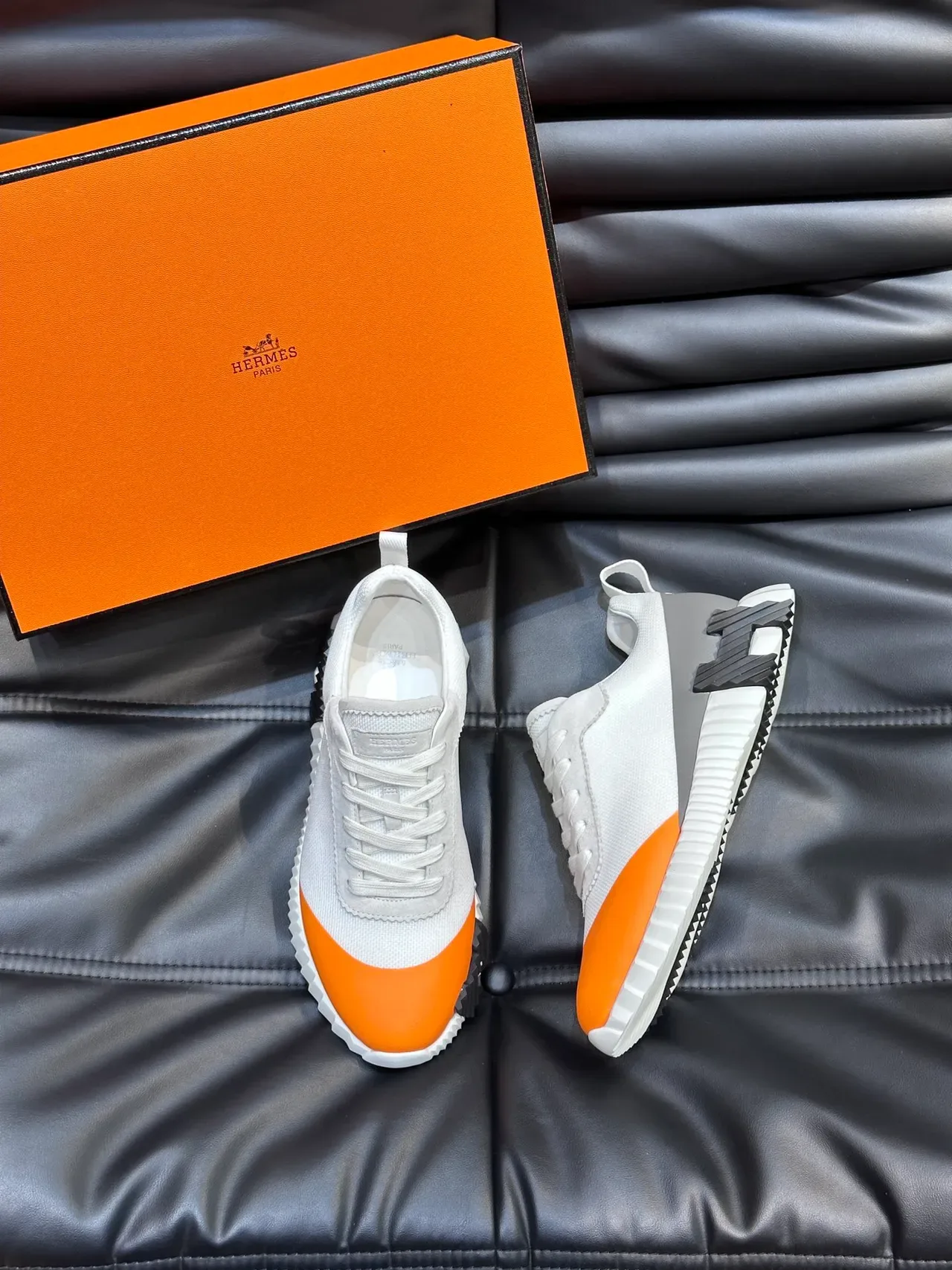 Hermès Oran Sneaker Blanco Naranja Gris Negro Lifestyle Sneakers 5