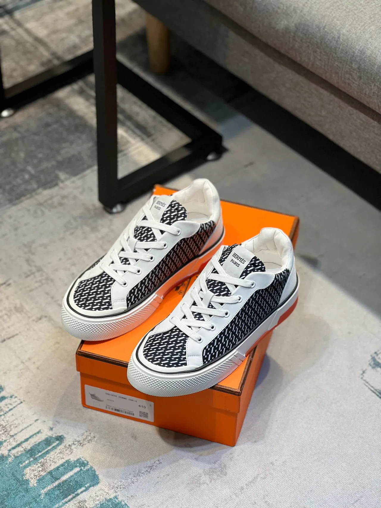 Hermès 黑白几何图案生活方式运动鞋 7