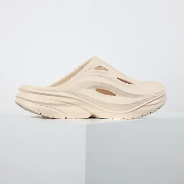 Hoka ORA Recovery Beige Clog 7