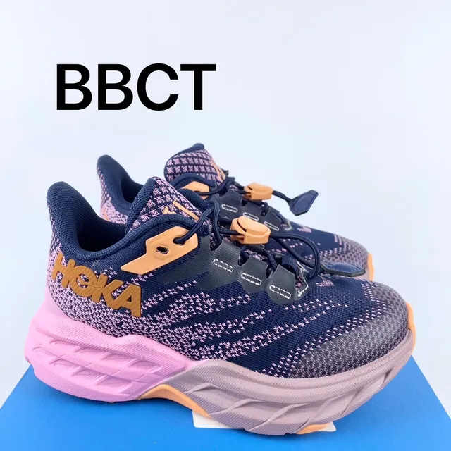 Hoka violet rose, upper de knit ingénieril supérieur, midsole chunky cushionée, chaussures de course 2