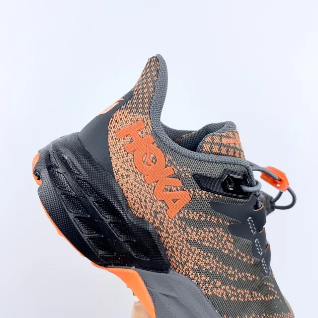 Hoka violet rose, upper de knit ingénieril supérieur, midsole chunky cushionée, chaussures de course 20