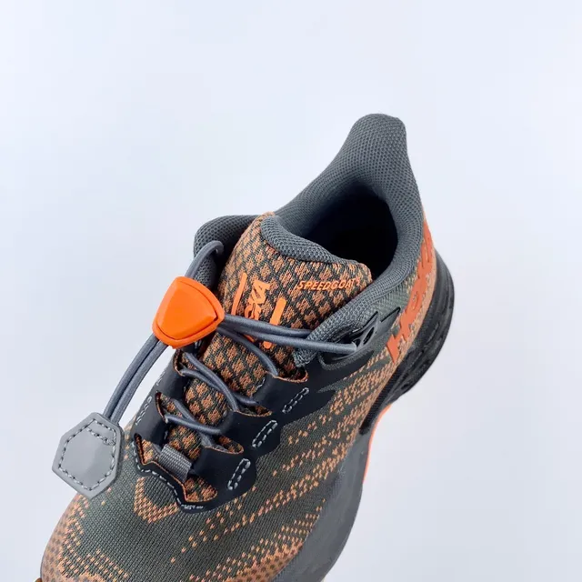 Hoka violet rose, upper de knit ingénieril supérieur, midsole chunky cushionée, chaussures de course 22