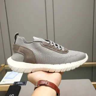 Hugo Boss 灰棕针织网眼鞋面麂皮面板装饰运动鞋