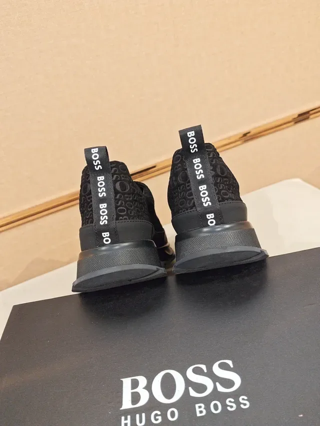 Hugo Boss 全黑印花一脚蹬生活运动鞋 4
